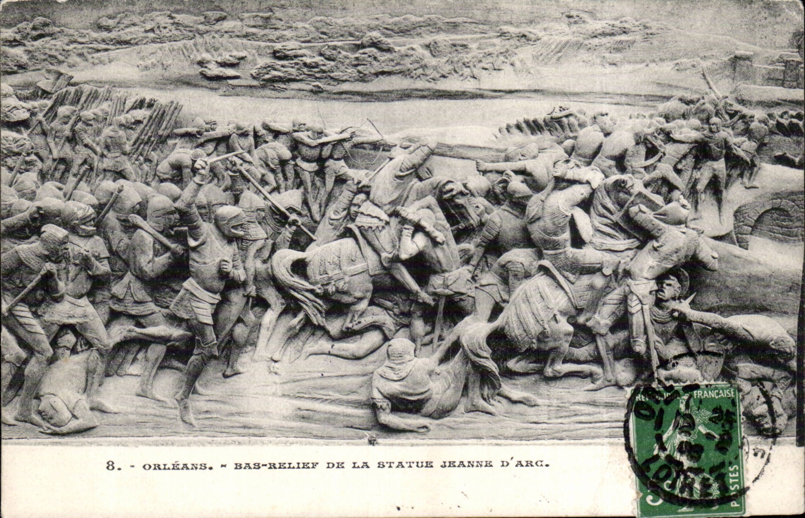 CPA Orleans Bas relief de la statue de Jeanne d'arc 