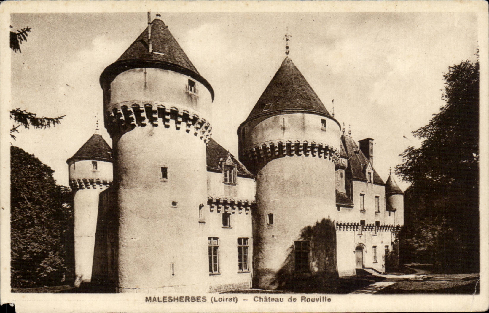 CPA Malesherbes Chateau de Rouville