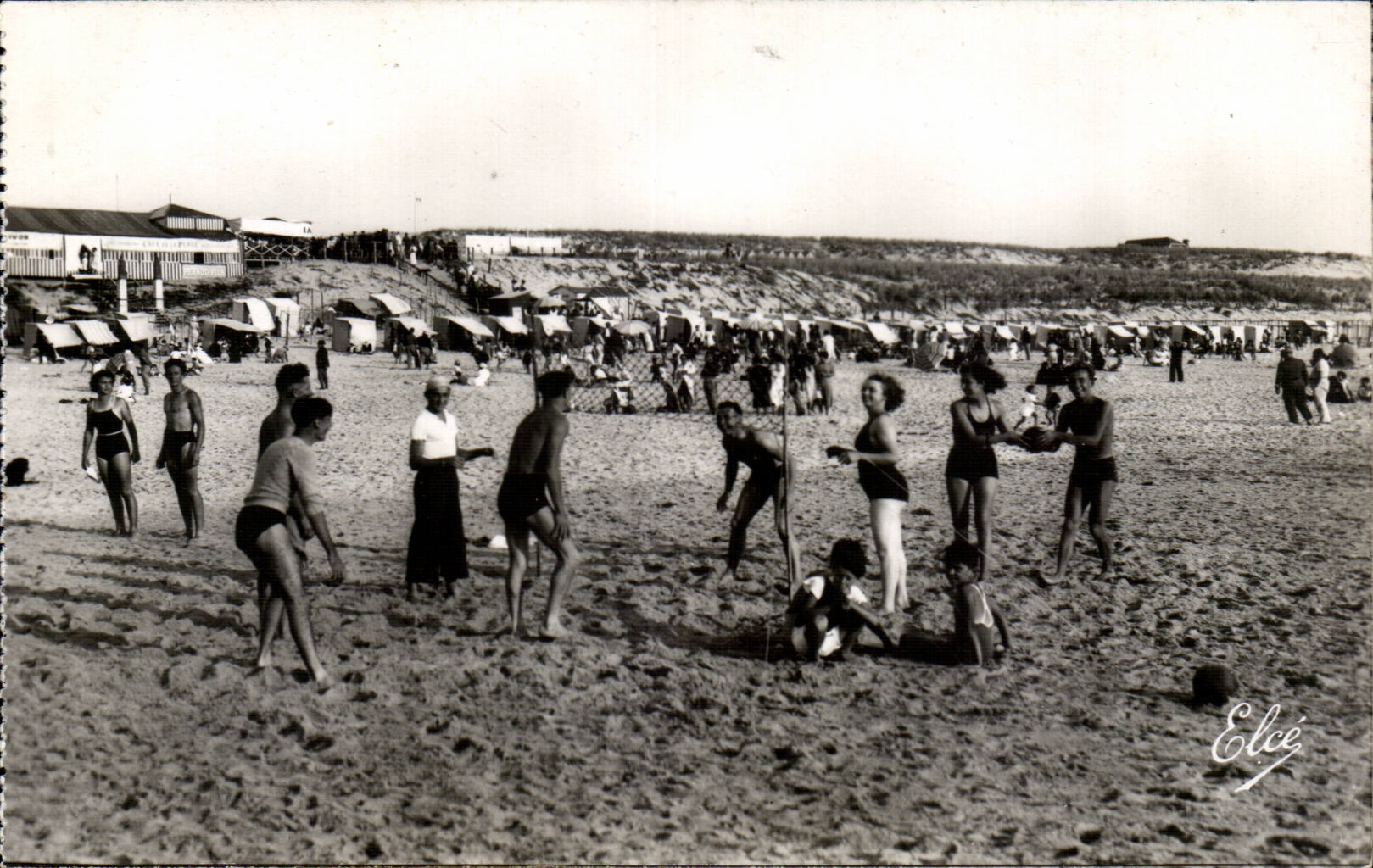 Jeux sur la Plage — Lacanau-Océan (Gironde) — Édition E. MERIGUET
