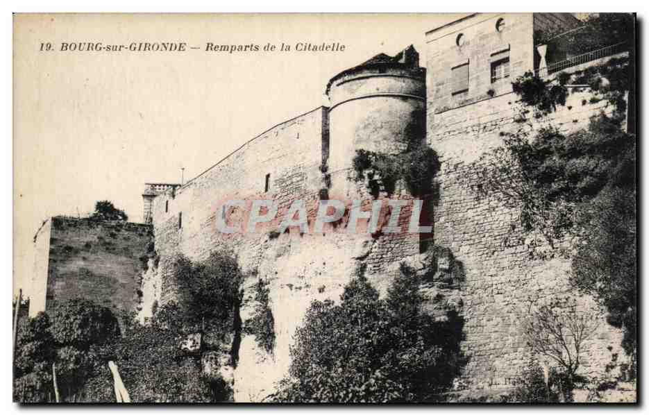 Bourg-sur-Gironde — Mauern der Zitadelle — Fot. J. Durand, Paris