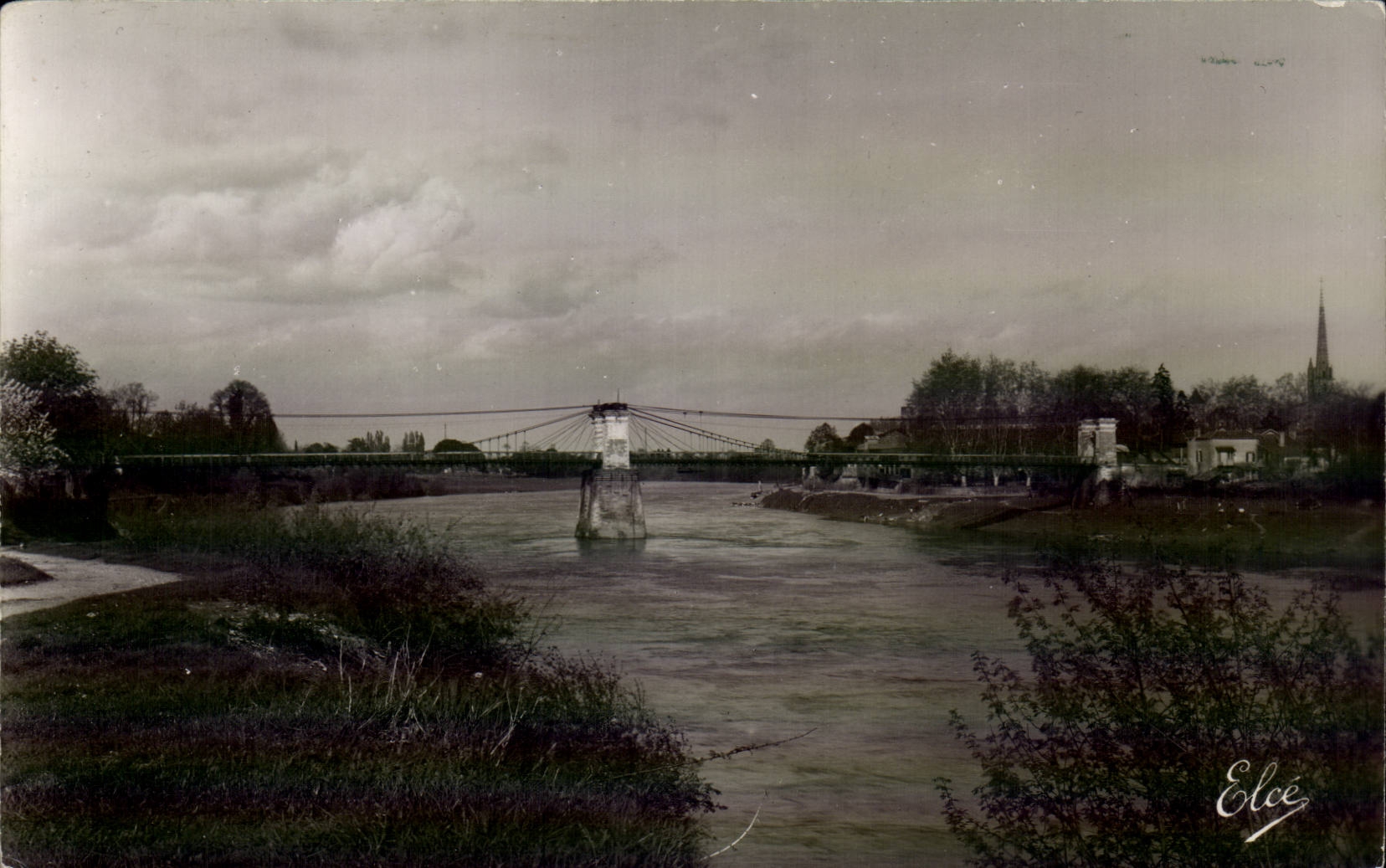 Sainte-Foy-la-Grande — Le pont suspendu sur la Dordogne — Éditeur Elcée