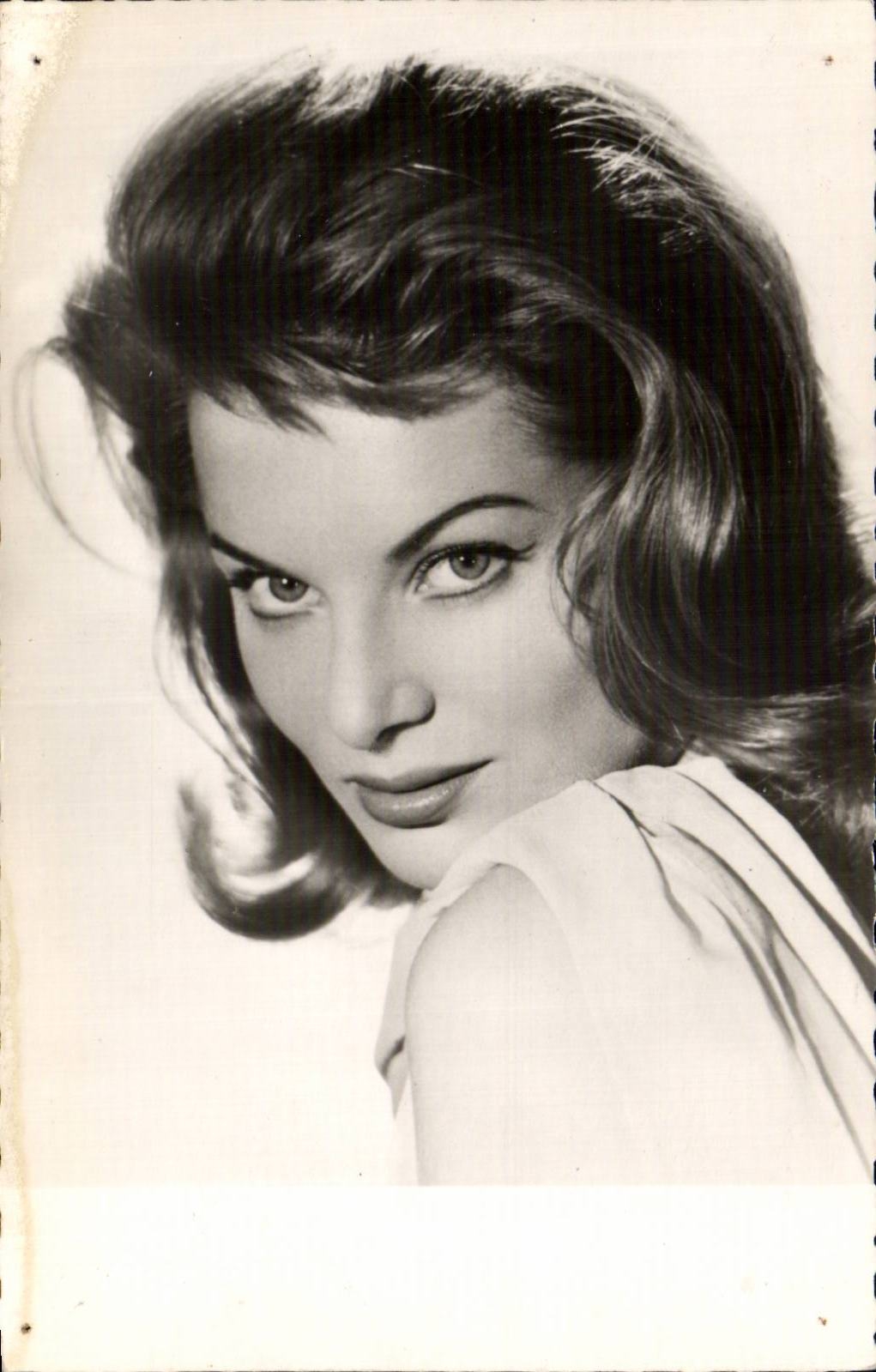 CPSM Cinema Acteur Actrice Belinda Lee