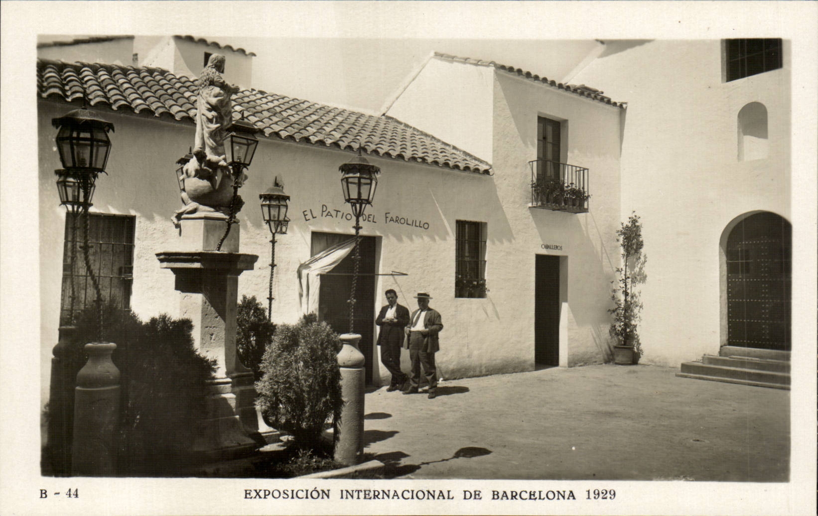 CPA Espagne Spain Espana Exposicion Internacional de Barcelona 1929 El patio del Farolillo