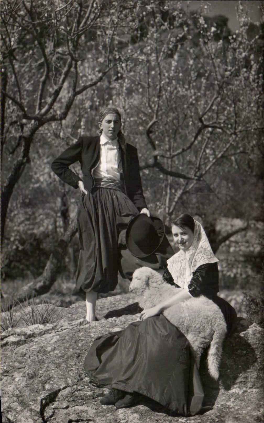 CPSM Espagne Spain Espana Mallorca Valldemosa Paysans Mouton Berger Bergere