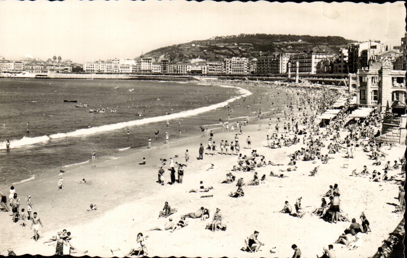 CPSM Espagne Spain Espana San Sebastian Playa de la concha