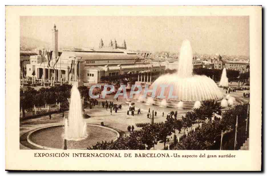 CPA Espagne Spain Espana Exposicion Internacional de Barcelona Un aspecto del gran surtidor
