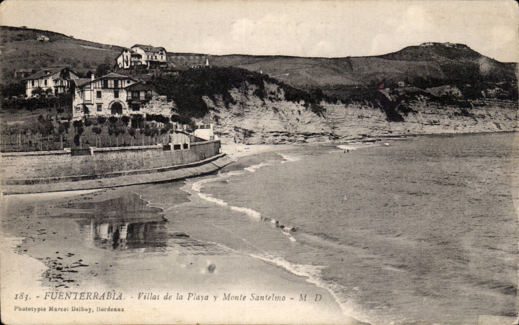 CPA Espagne Spain Espana Fuentarrabia Villas de la Playa y Monte Santelmo