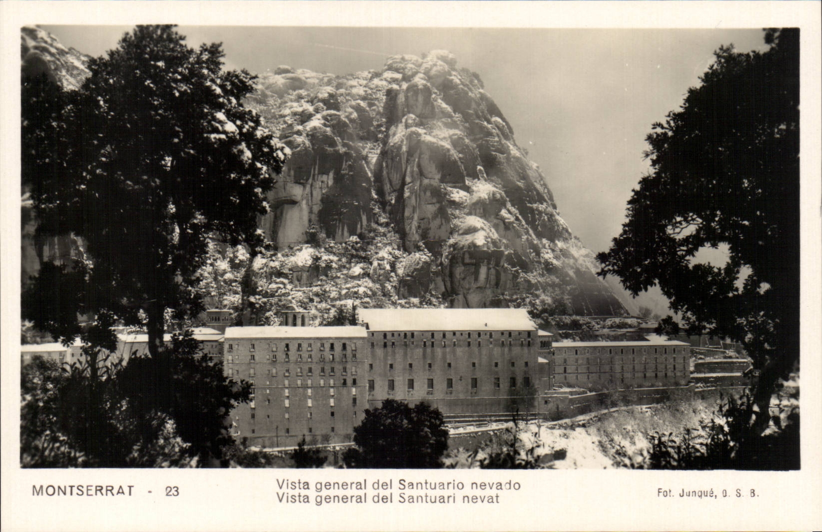 CPSM Espagne Spain Espana Montserrat Vista general del santuario nevado