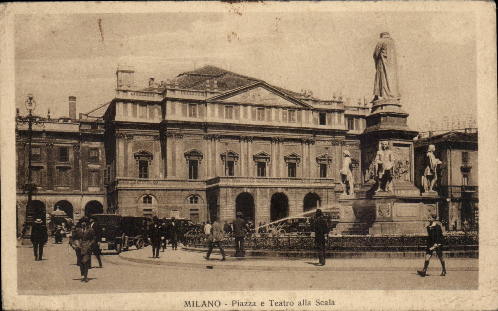CPA Italie Italia Milano Piazza e Teatro alla Scala