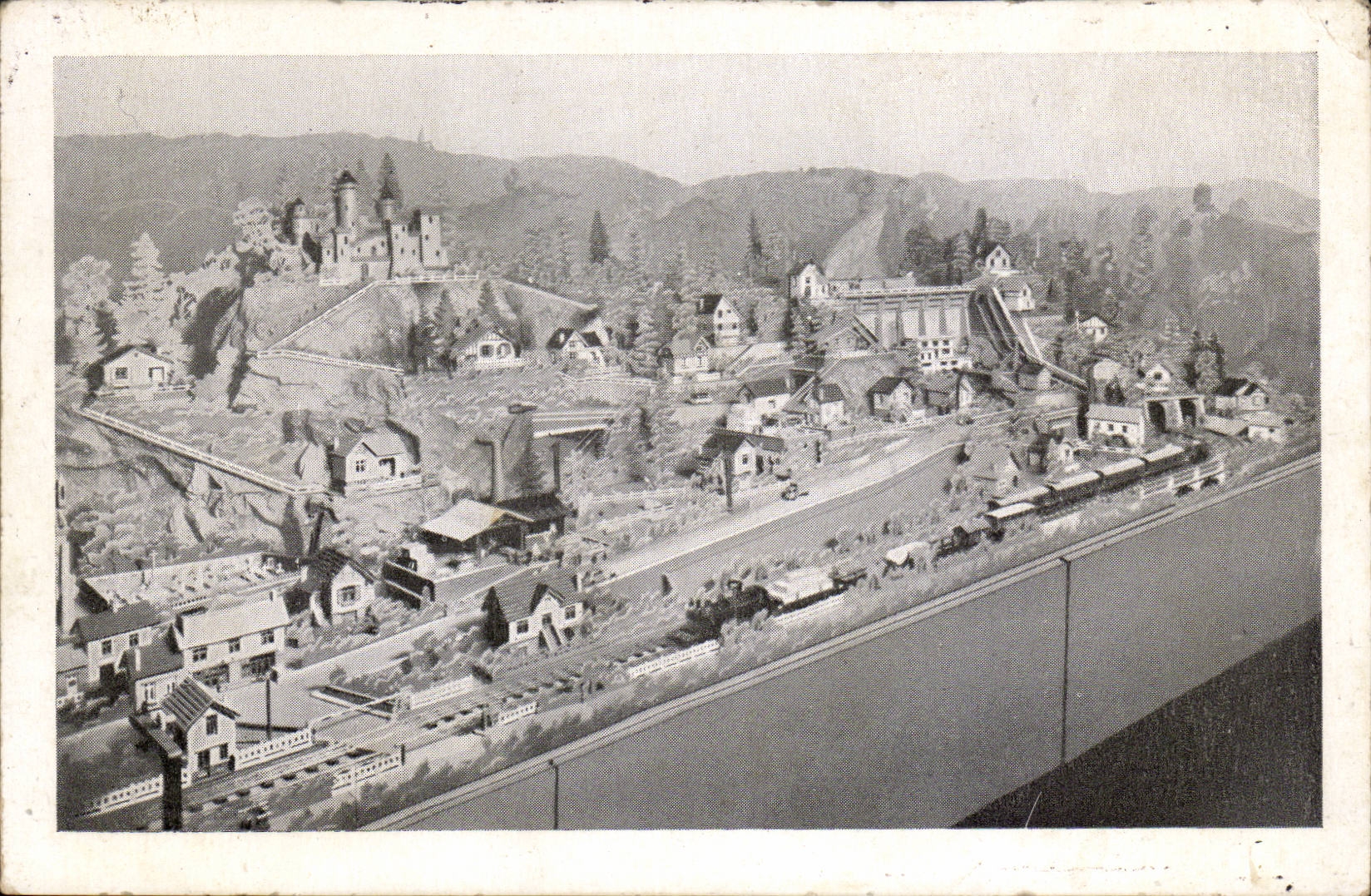 Pays des merveilles CPA Maquette de train