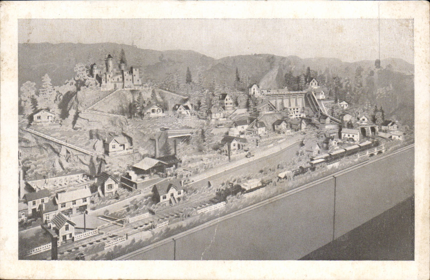 Pays des merveilles CPA Maquette de train