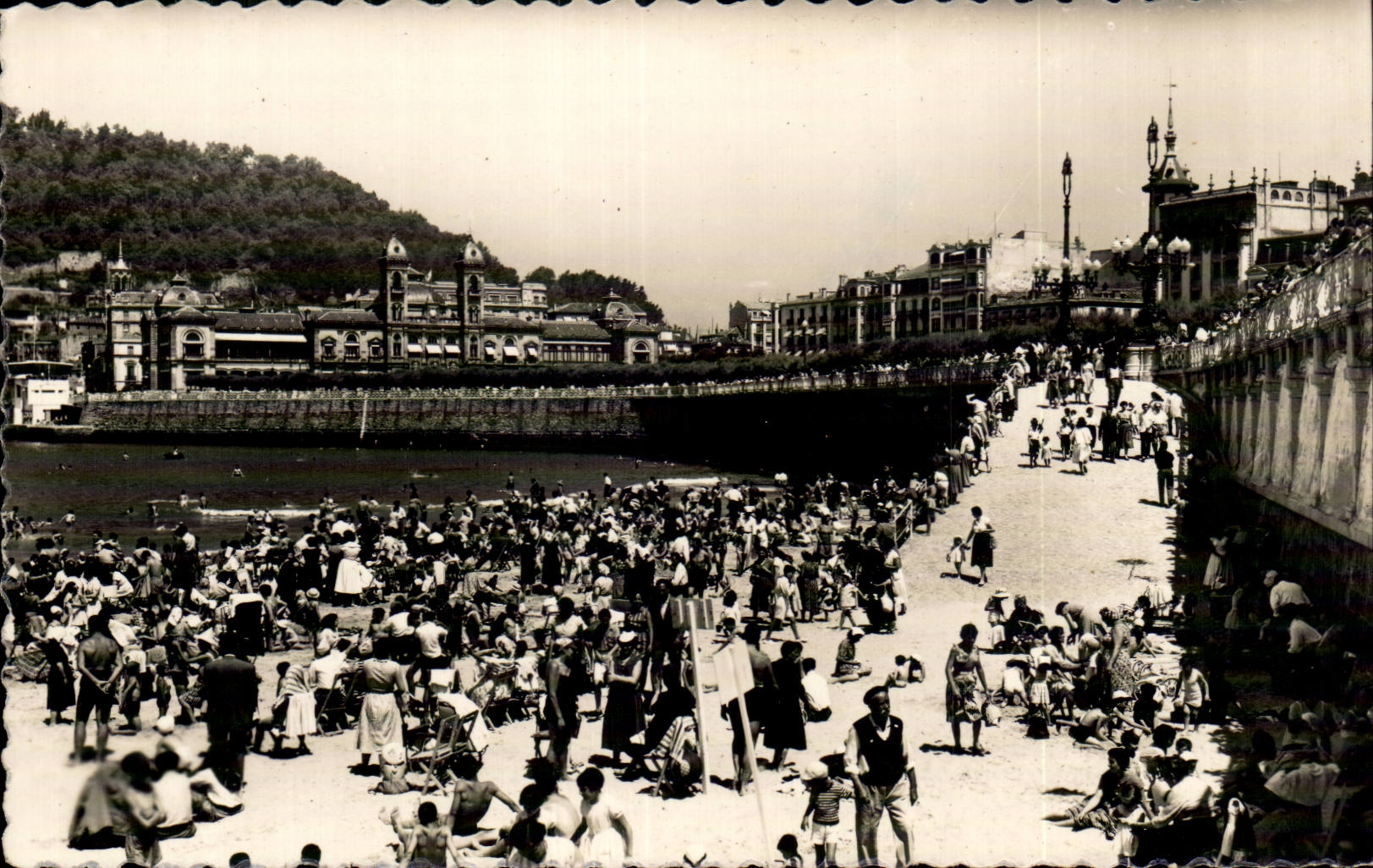 CPSM Espagne Espana Spain San Sebastian Vista parcial de la playa