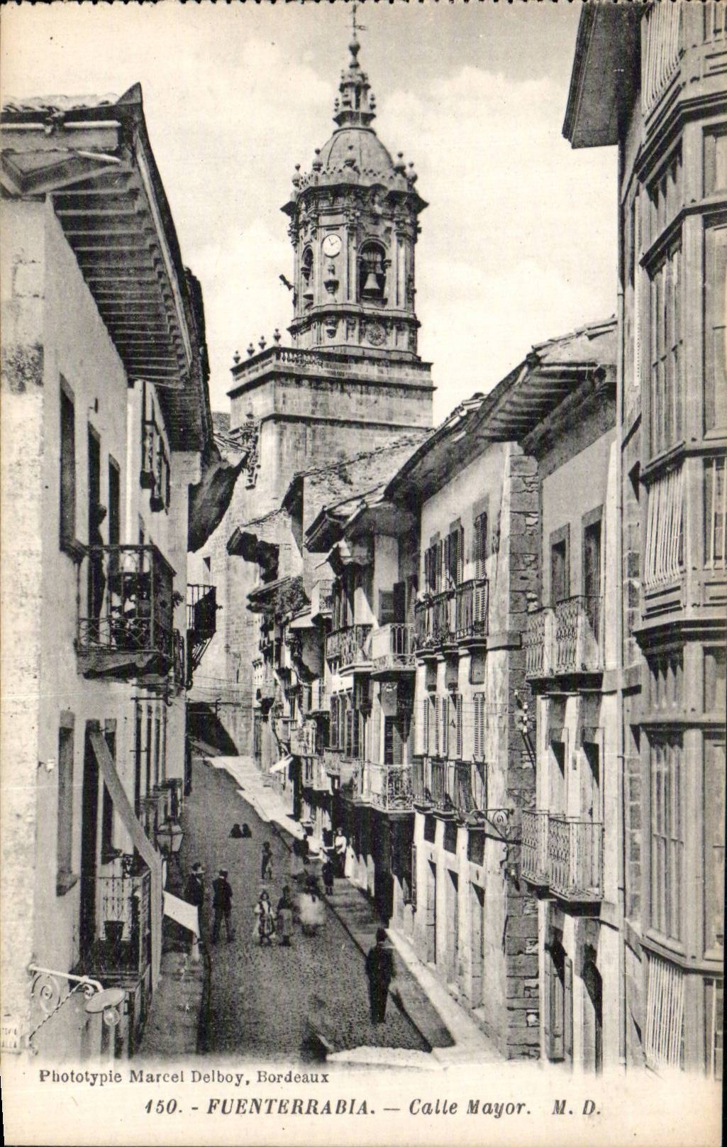CPA Espagne Spain Espana Fuenterrabia Calle Major