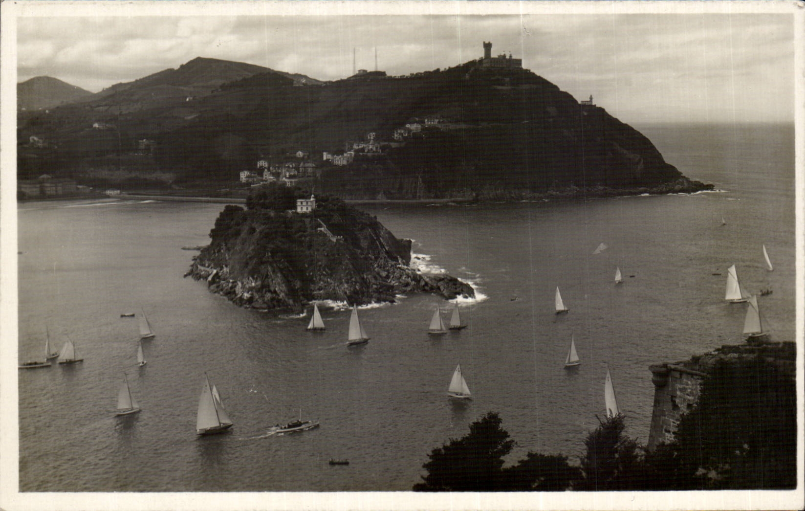 CPA Espagne Spain Espana San Sebastian Vista desde el Monte Urgull
