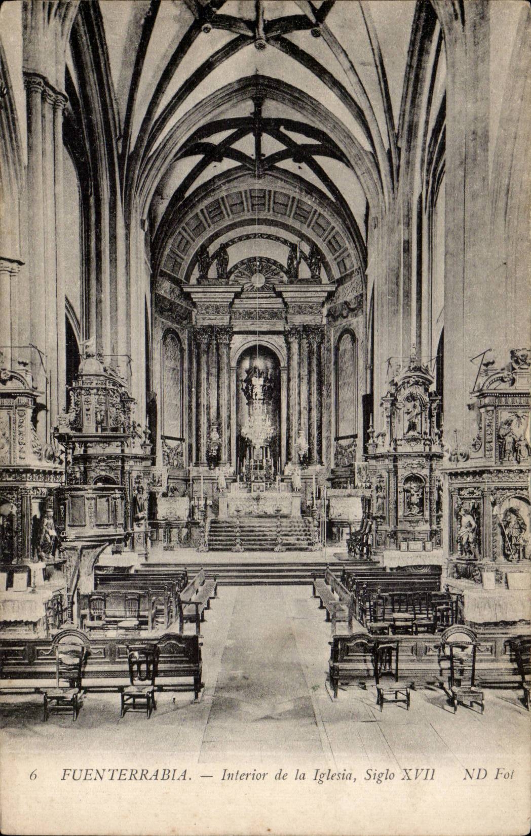 CPA Espagne Spain Espana Fuenterrabia Interior de la Iglesia 