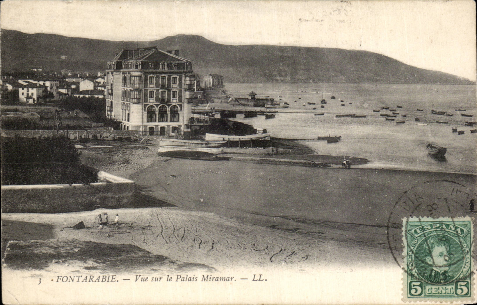CPA Espagne Spain Espana Fontarabie Vue sur le palais Miramar