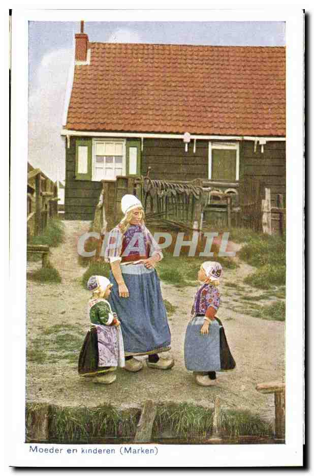 CPA Pays Bas Moeder en kinderen Marken Folklore Costume