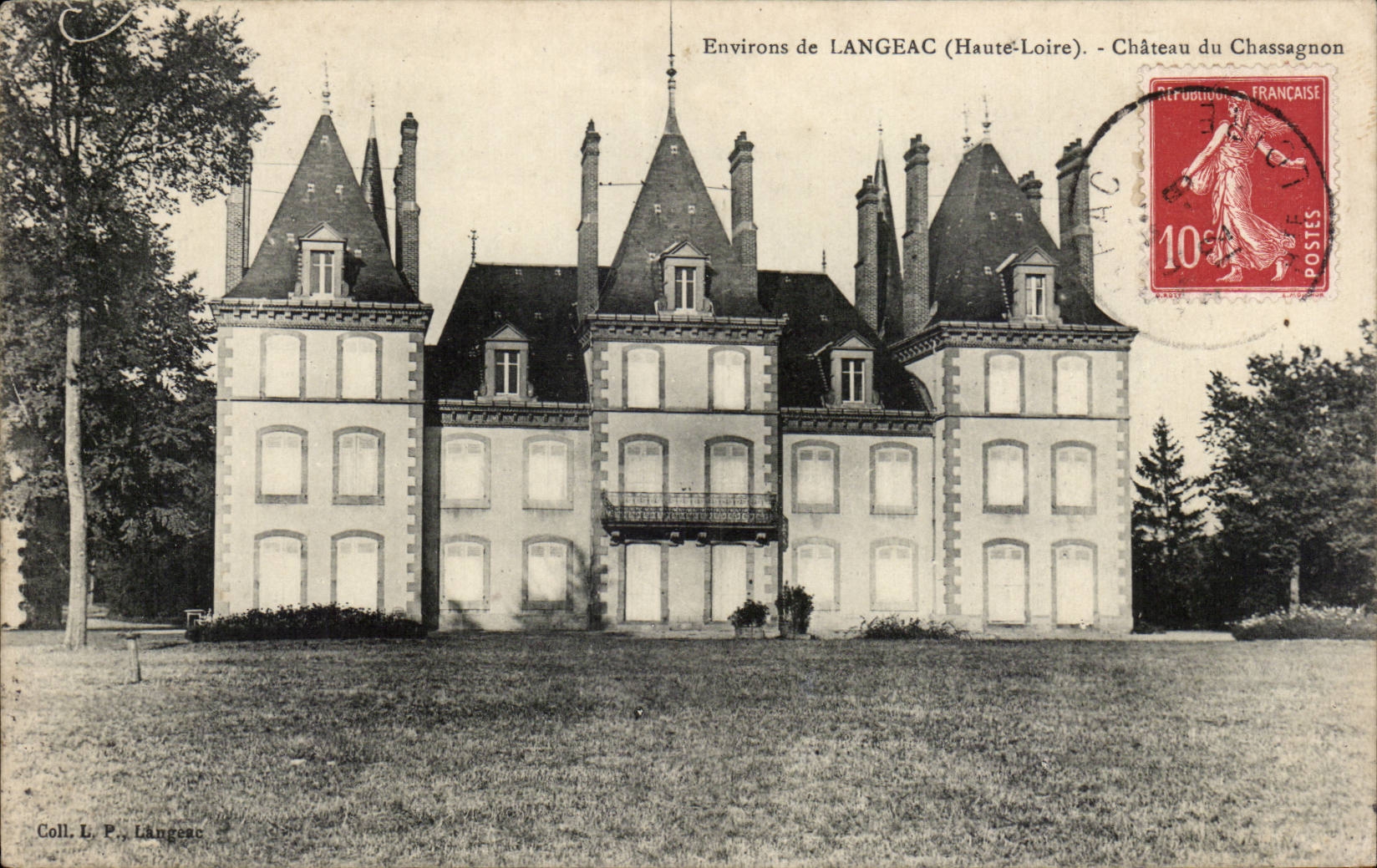 Château du Chassagnon — Environs de Langeac (Haute-Loire) — Coll. L. P. Längeneac