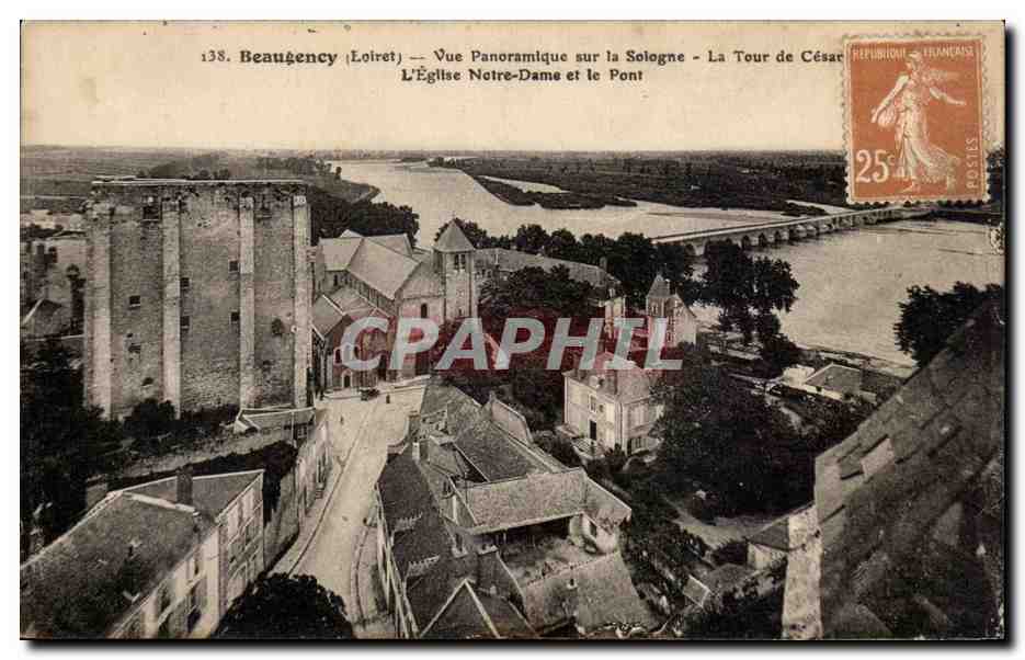 Beaugency (Loiret) — Vue panoramique sur la Sologne — La Tour de César, L'Église Notre-Dame et le Pont