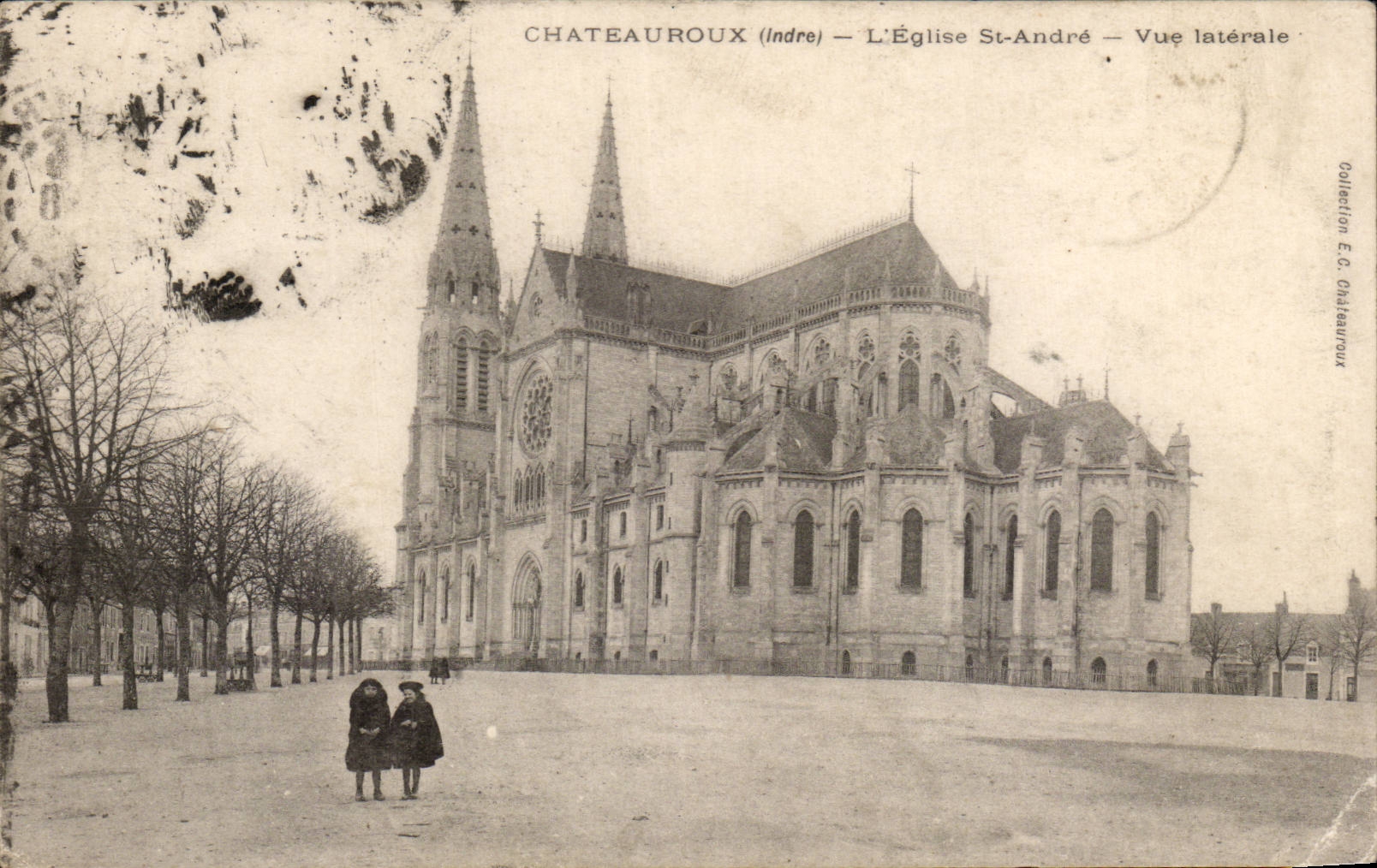 CPA Chateauroux L'eglise St Andre Vue laterale