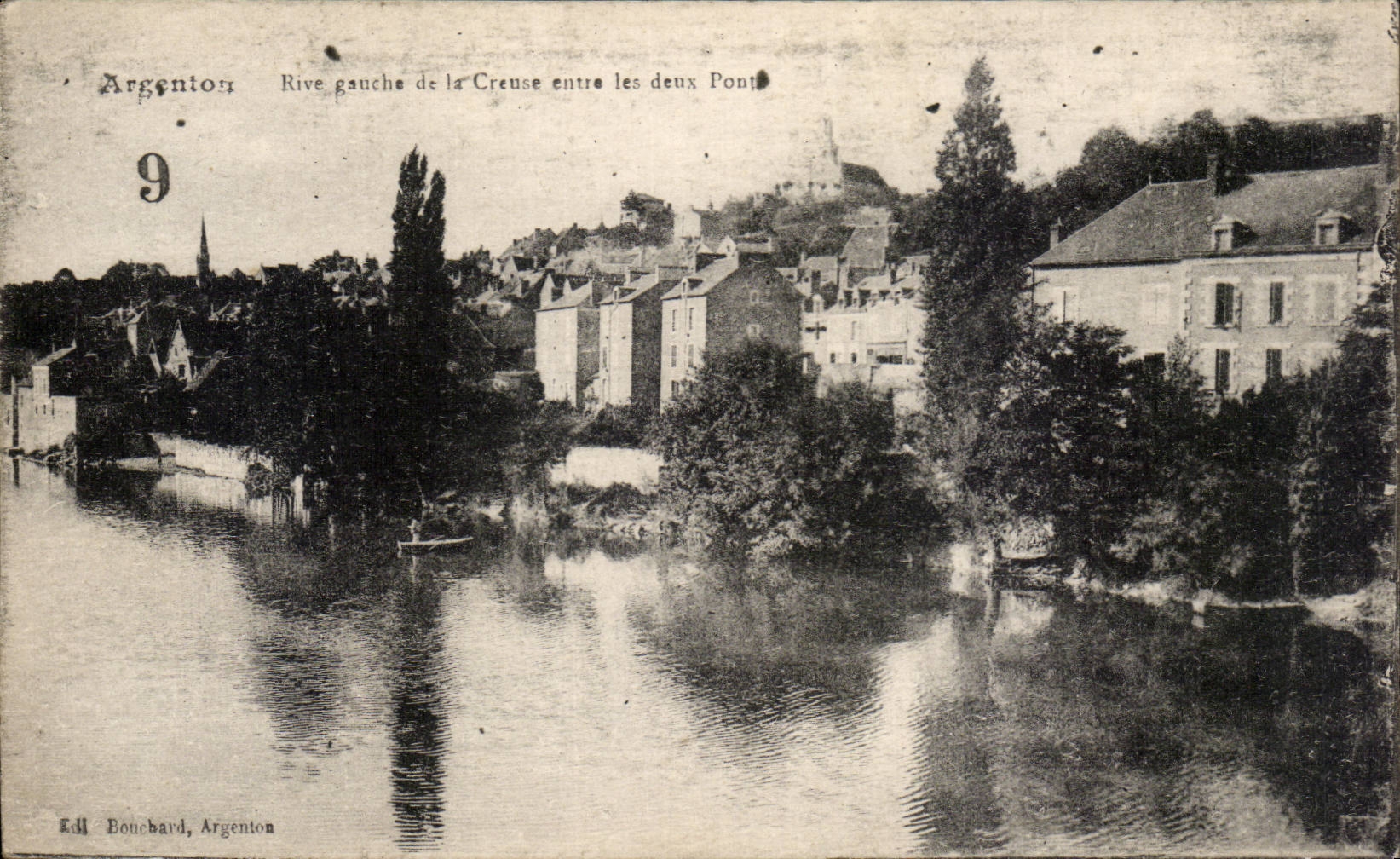 CPA Argenton sur Creuse Rive gauche de la Creuse entre les deux ponts