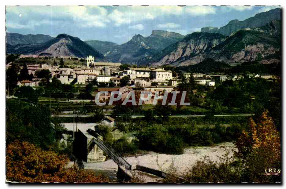 CPA Die Vue generale La Drome Les montagnes du Vercors L'aiguillette de Die et le Glandasse