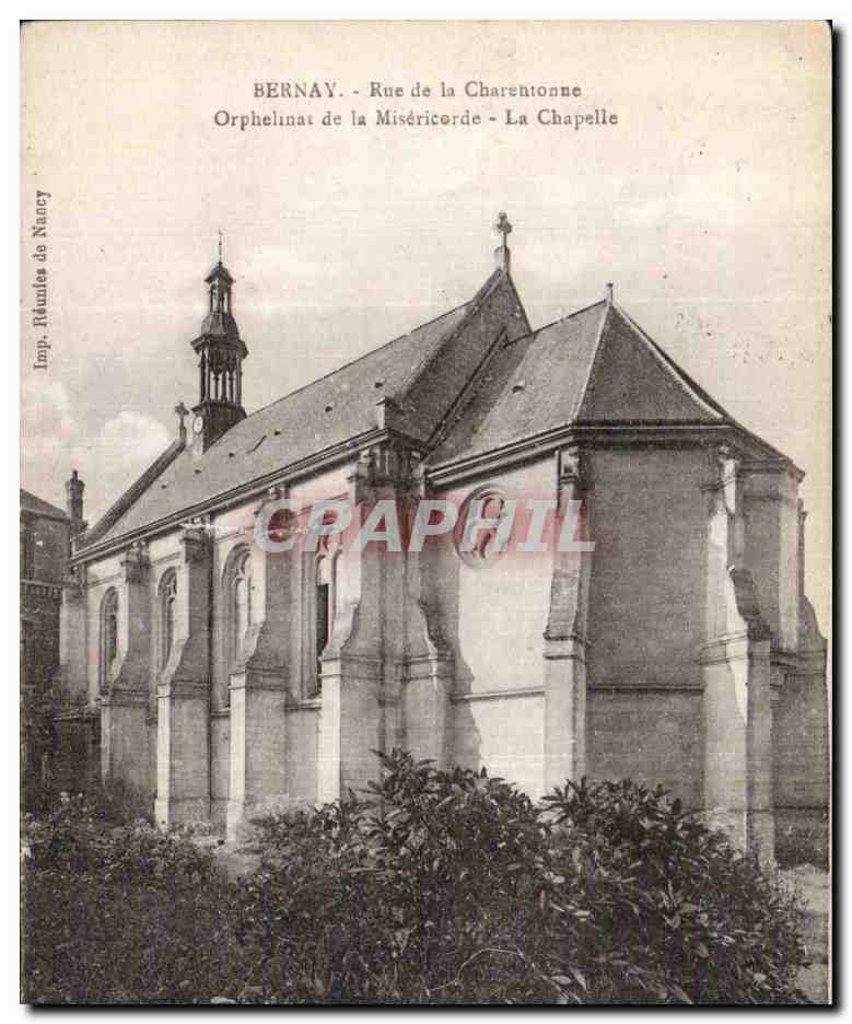 CPA Bernay Rue de la Charentonne orphelinat de la misericorde La chapelle
