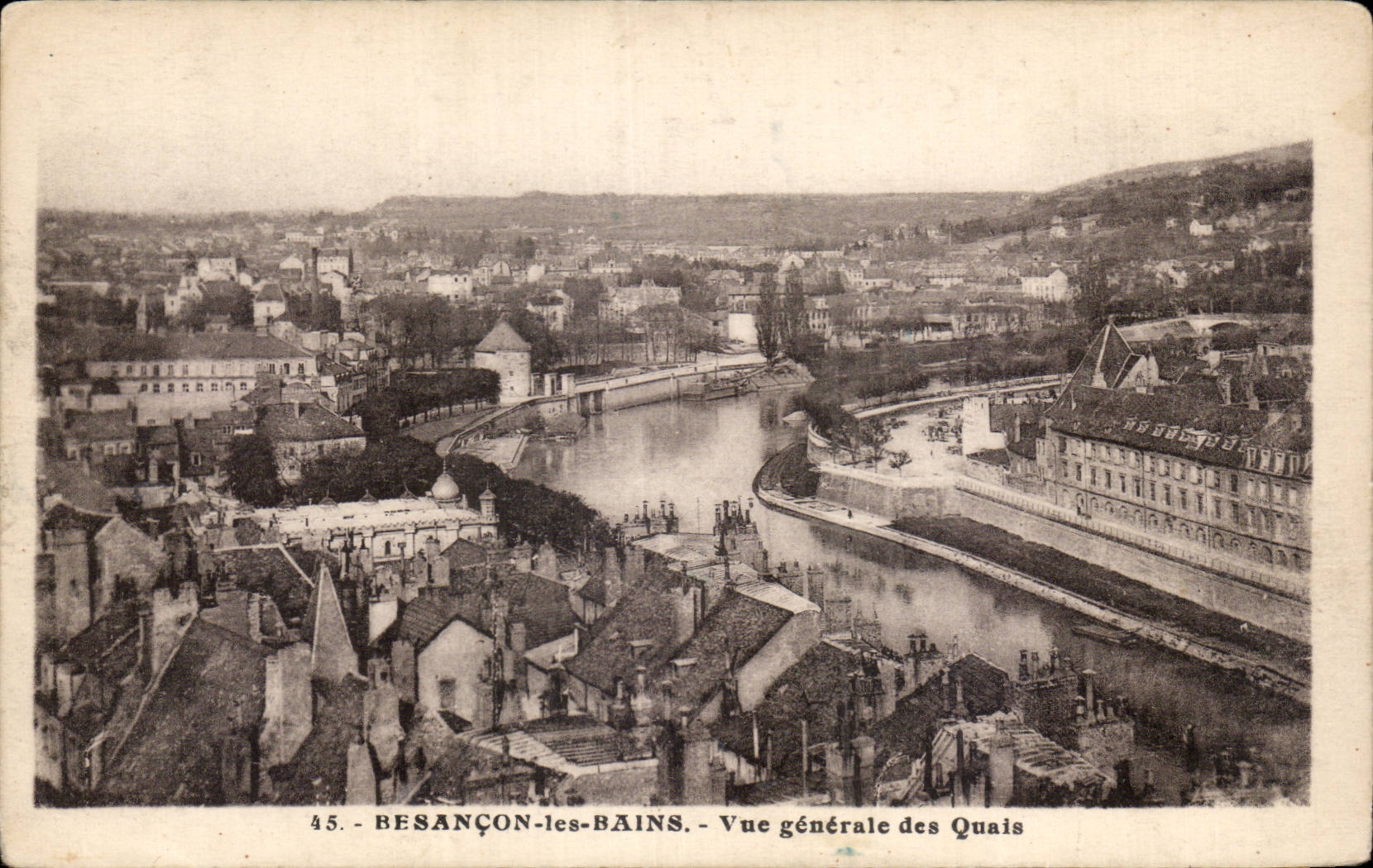 CPA Besancon Vue generale des quais
