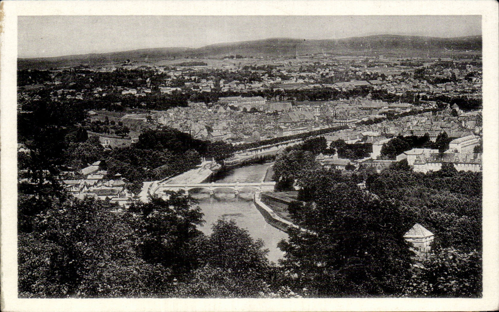 Besançon — Panorama pris de Chaudanne — C. des Arts Photomécaniques, Paris Strasbourg