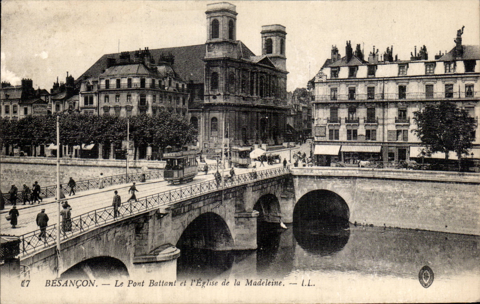 CPA Besancon les Bains Le pont battant et l'eglise de la Madeleine