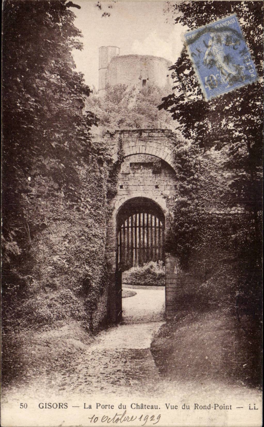 Gisors — La Porte du Château. Vue du Rond-Point — LL