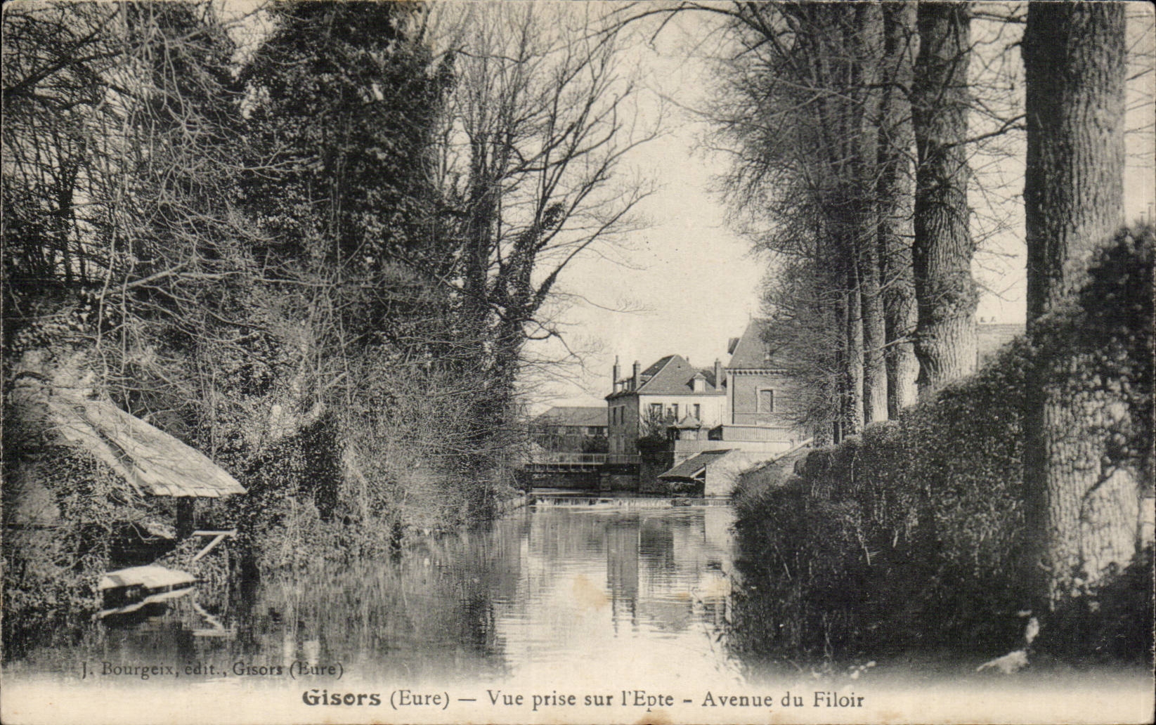 Gisors (Eure) — Vue prise sur l'Eppte — Avenue du Filoir