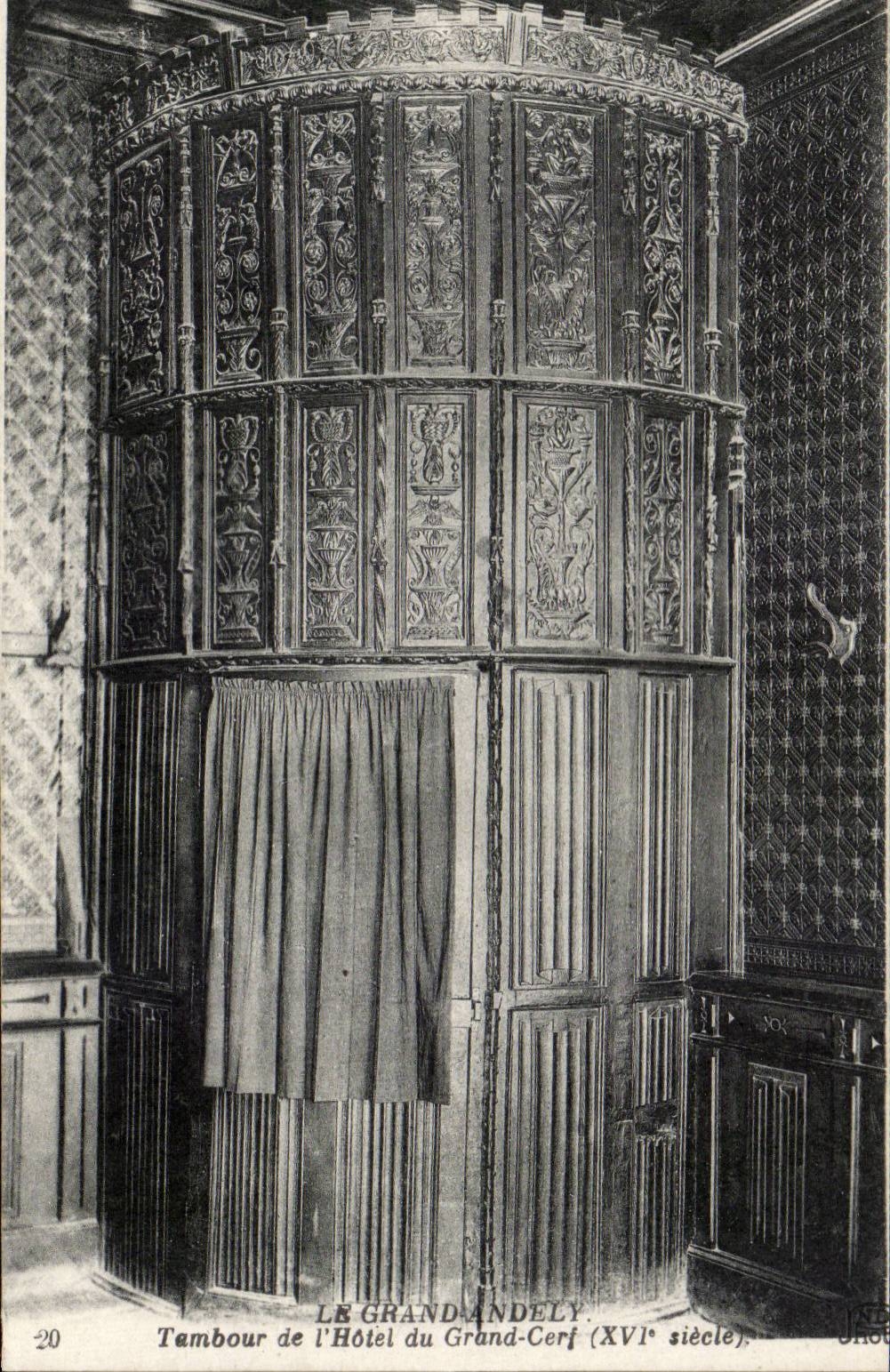 Tambour de l'Hôtel du Grand-Cerf — XVIe siècle — LE GRAND-ANDELY, n°20