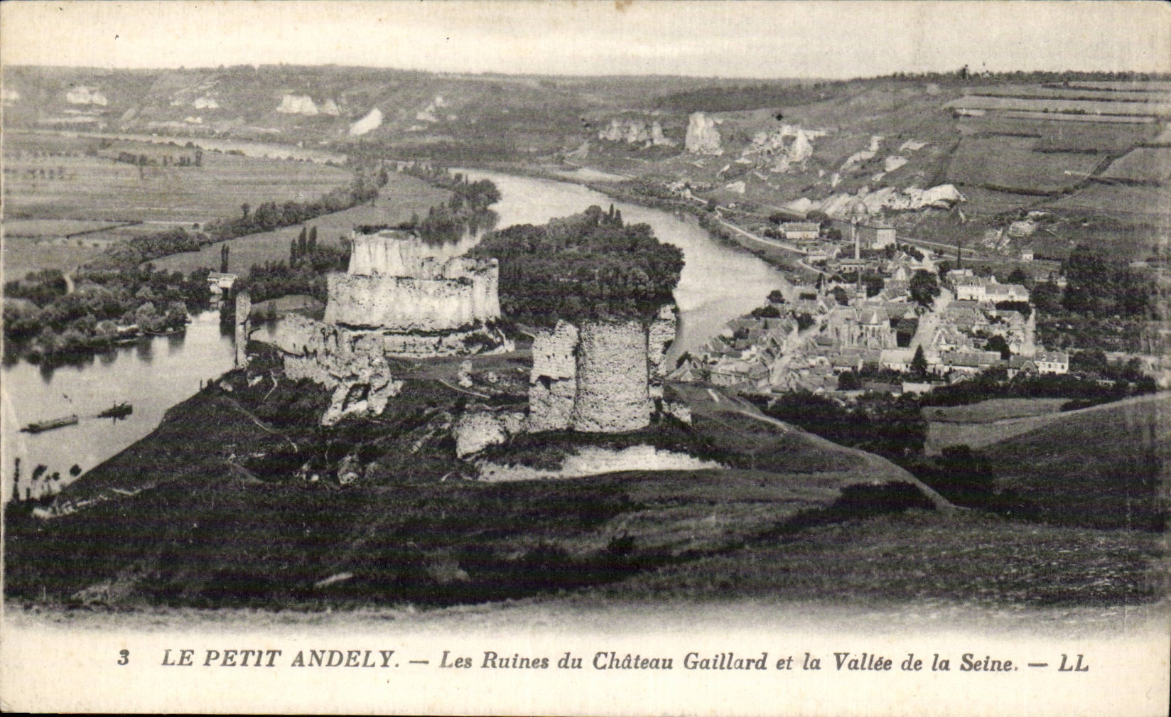 Le Petit Andely — Les Ruines du Château Gaillard et la Vallée de la Seine — LL