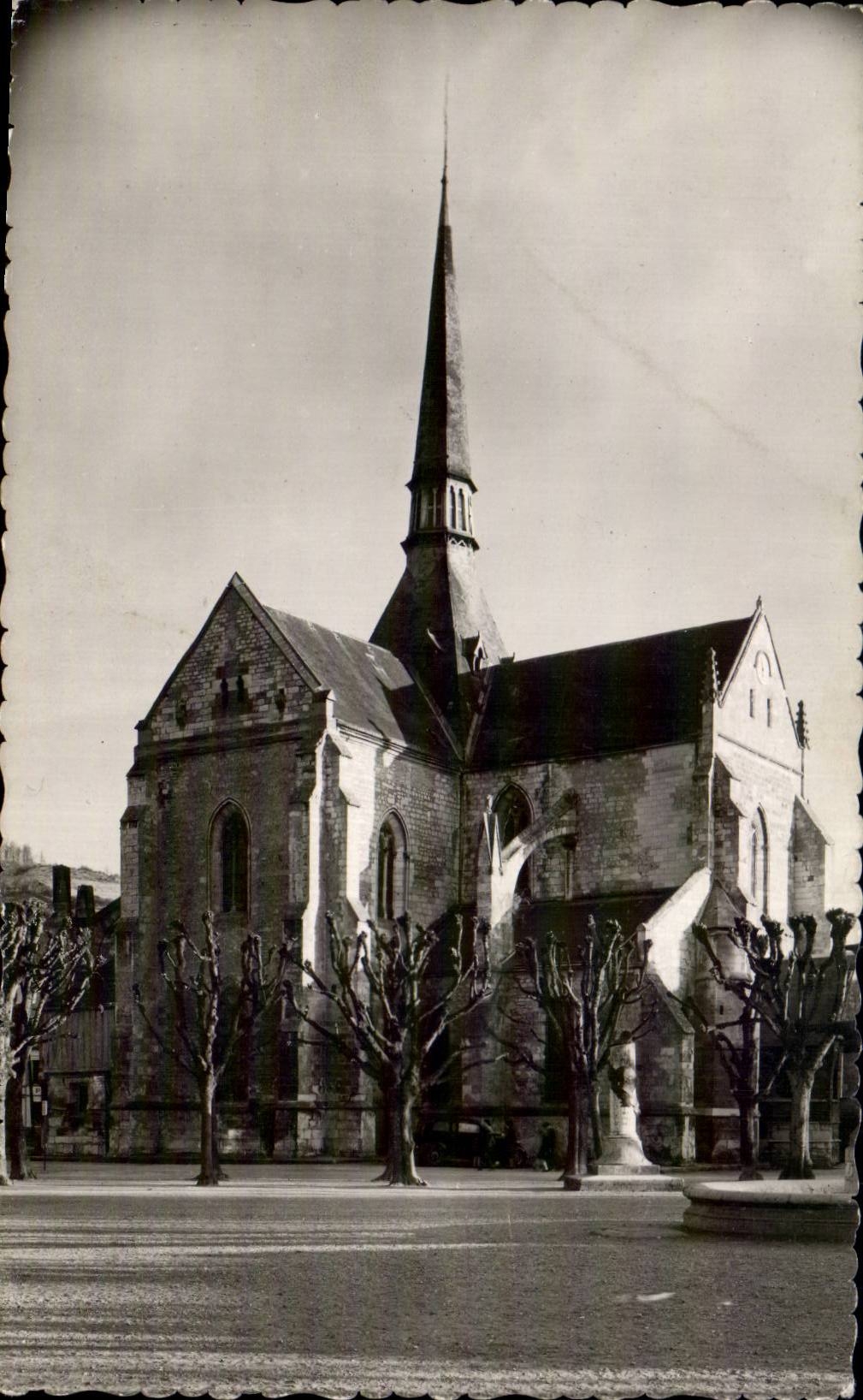 CPSM Les Andelys Eglise du Petit Andely