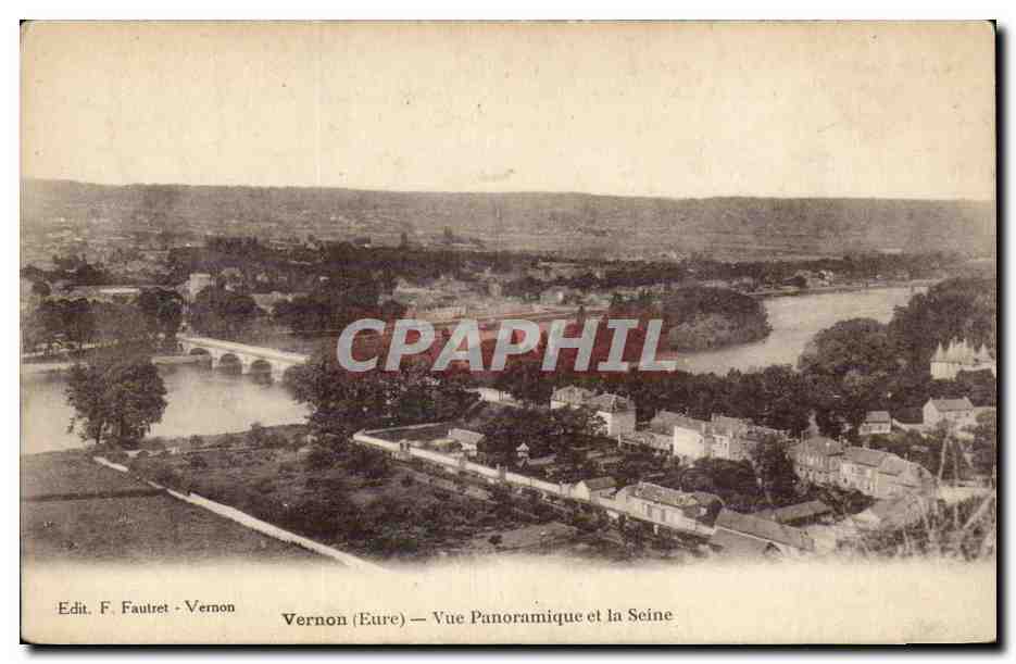 CPA Vernon Vue panoramique et la Seine