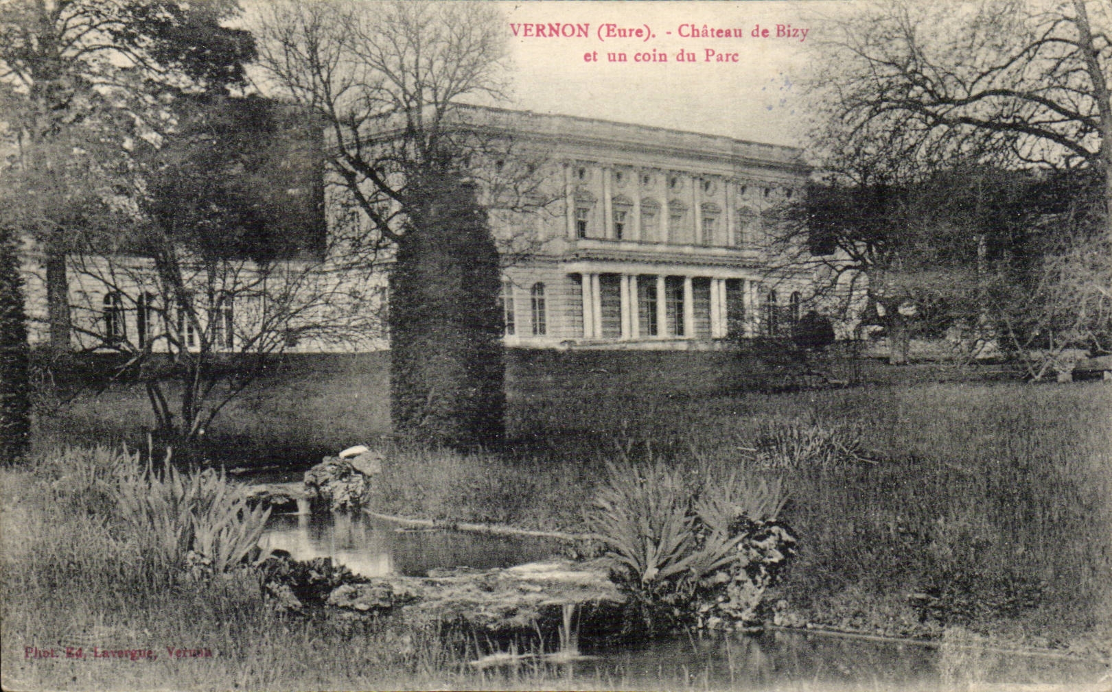 VERNON (Eure) - Château de Bizy et un coin du Parc — Photo R. Lavergne, Vernon