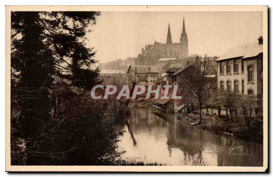 CPA Chartres L'Eure et la cathedrale