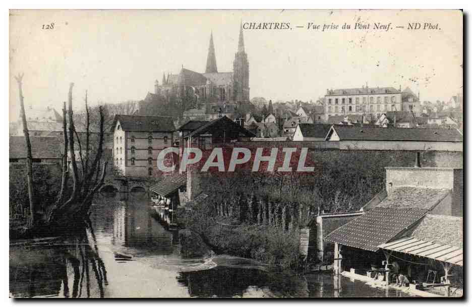 Chartres — Vue prise du Pont Neuf — ND Pbot.