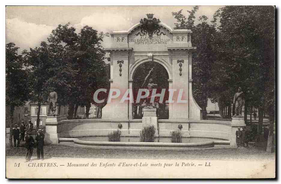 CPA Chartres Monument des enfants d'Eure et Loir morts pour la patrie