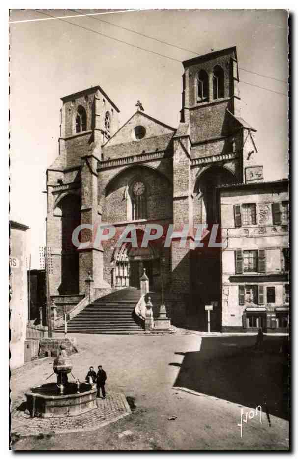 CPSM La Chaise Dieu Facade de l'eglise abbatiale de St robert (14eme)