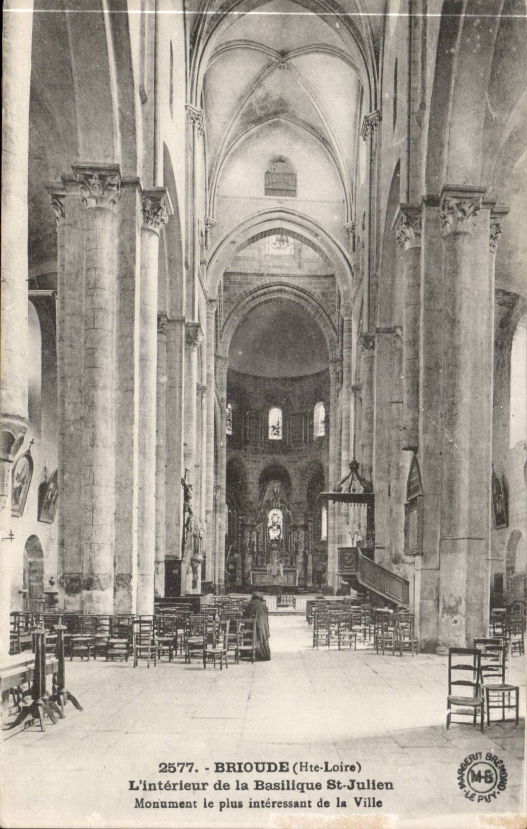 CPA Brioude L'interieur de la basilique St Jean 