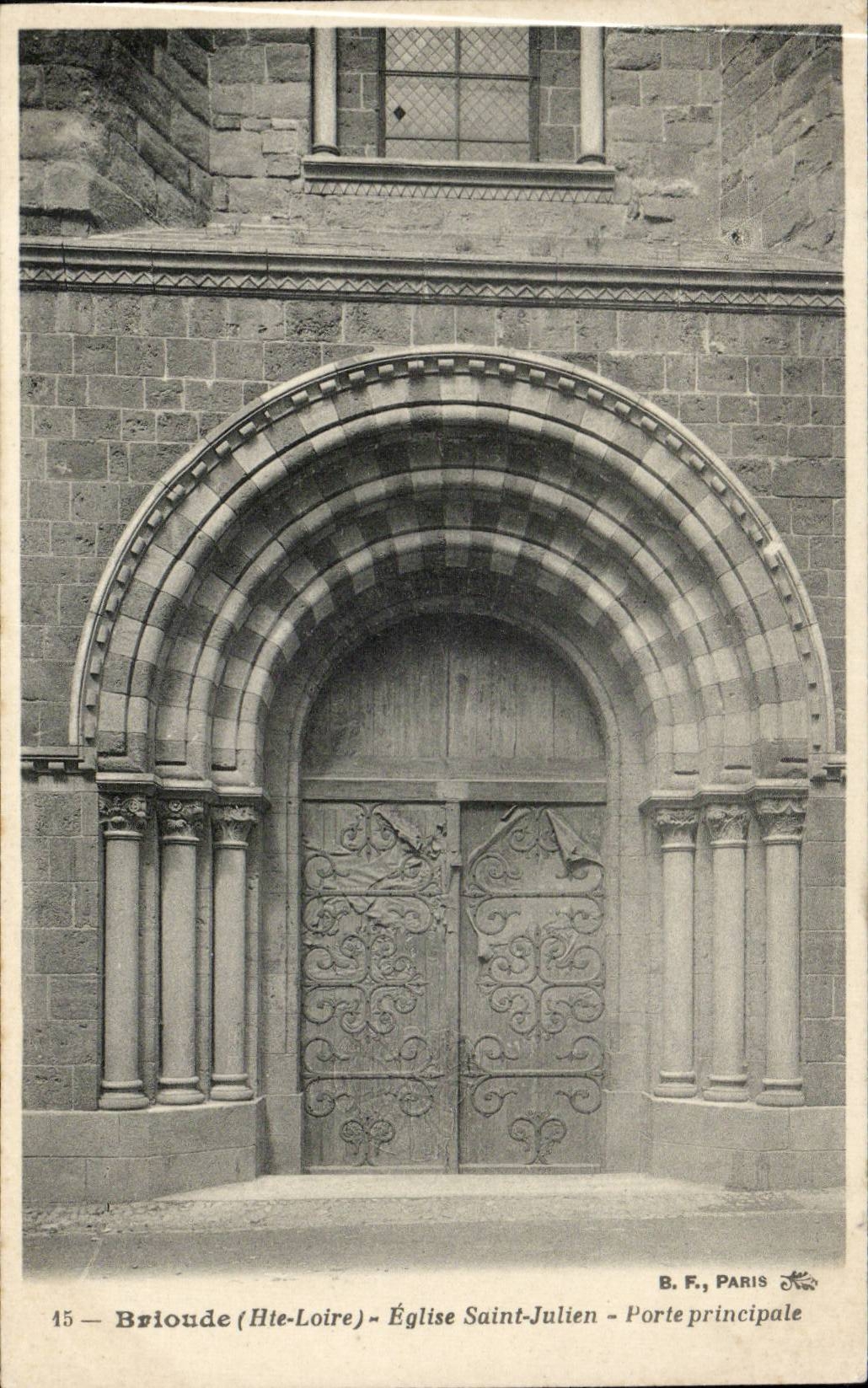 CPA Brioude Eglise St Julien Porte principale