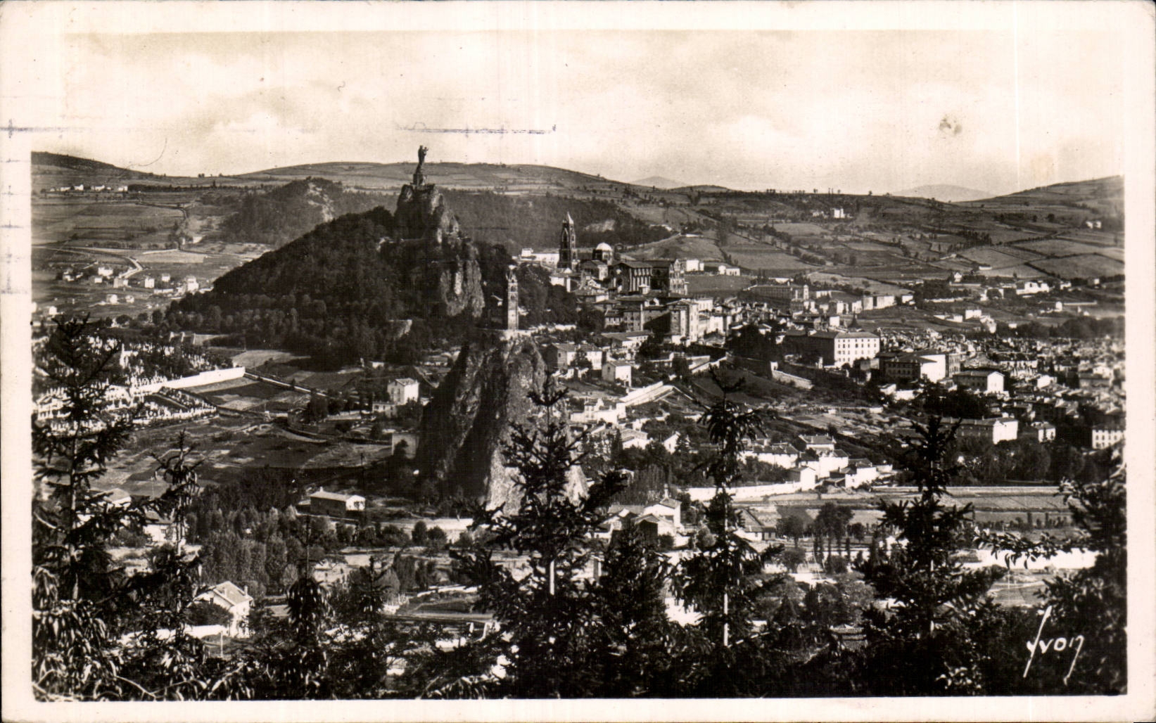 CPA Le Puy Vue generale