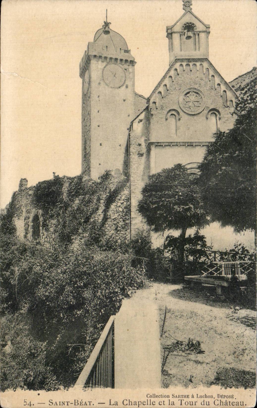 CPA Saint Beat la chapelle et la tour du chateau
