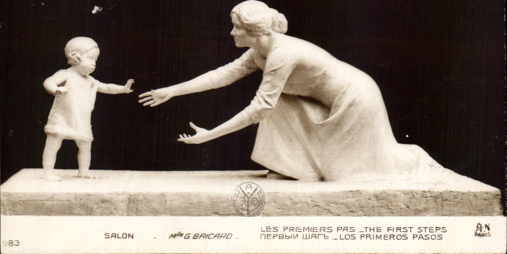 Die ersten Schritte — Les Premiers Pas — Les Primeros Pasos — Salon — Mile G. Bricard — Paris
