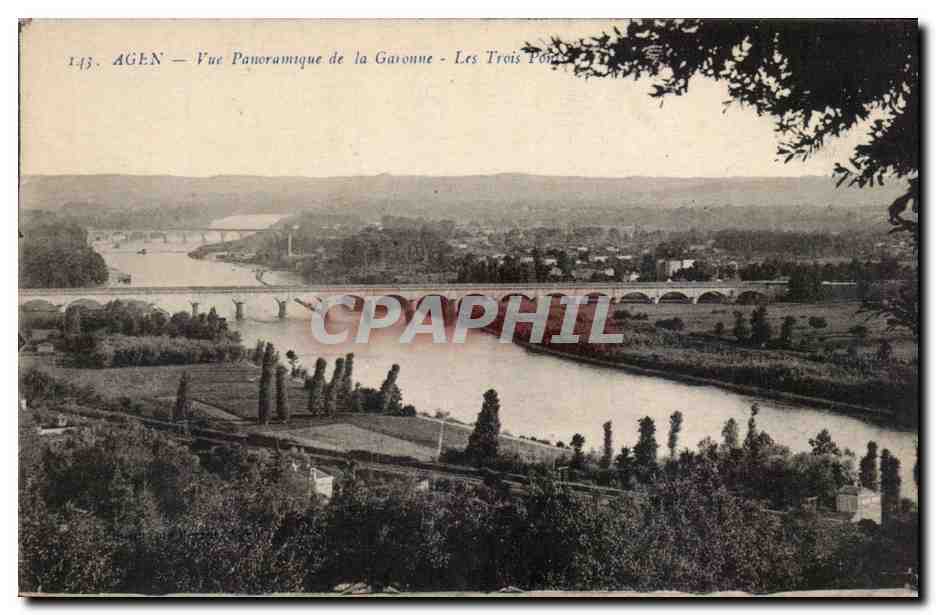 Agen — Vue Panoramique de la Garonne — Les Trois Ponts