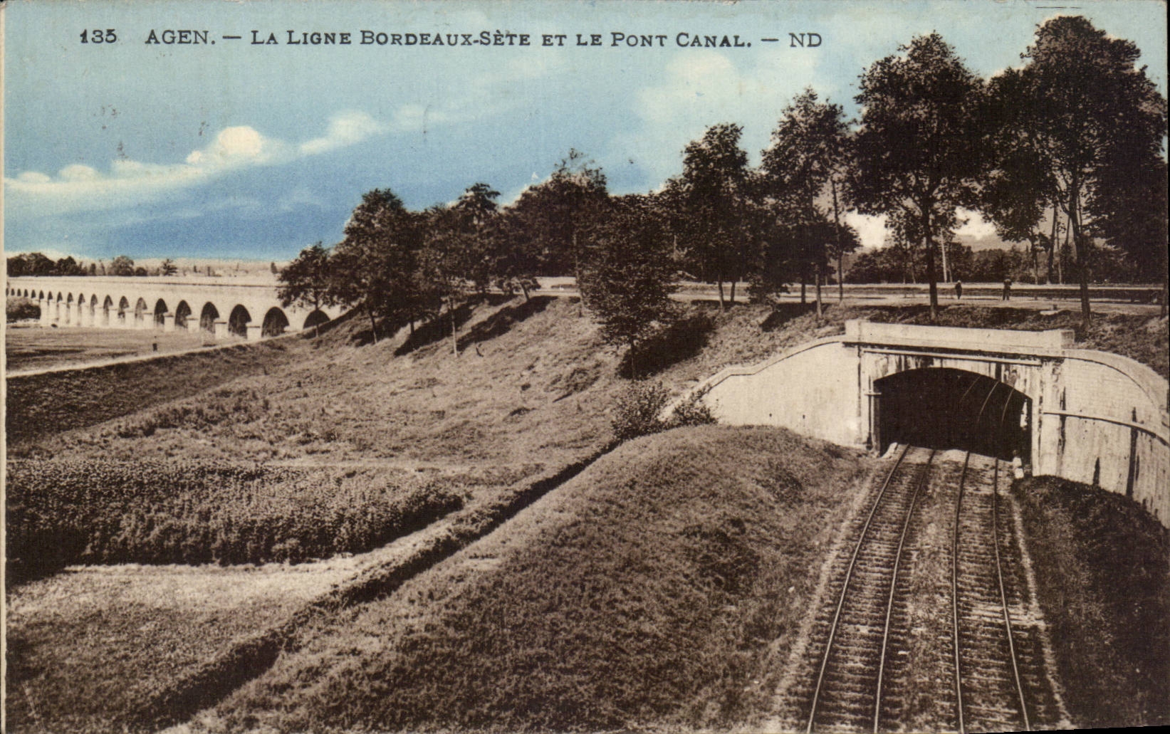 CPSM Agen La ligne Bordeaux Sete et le pont canal