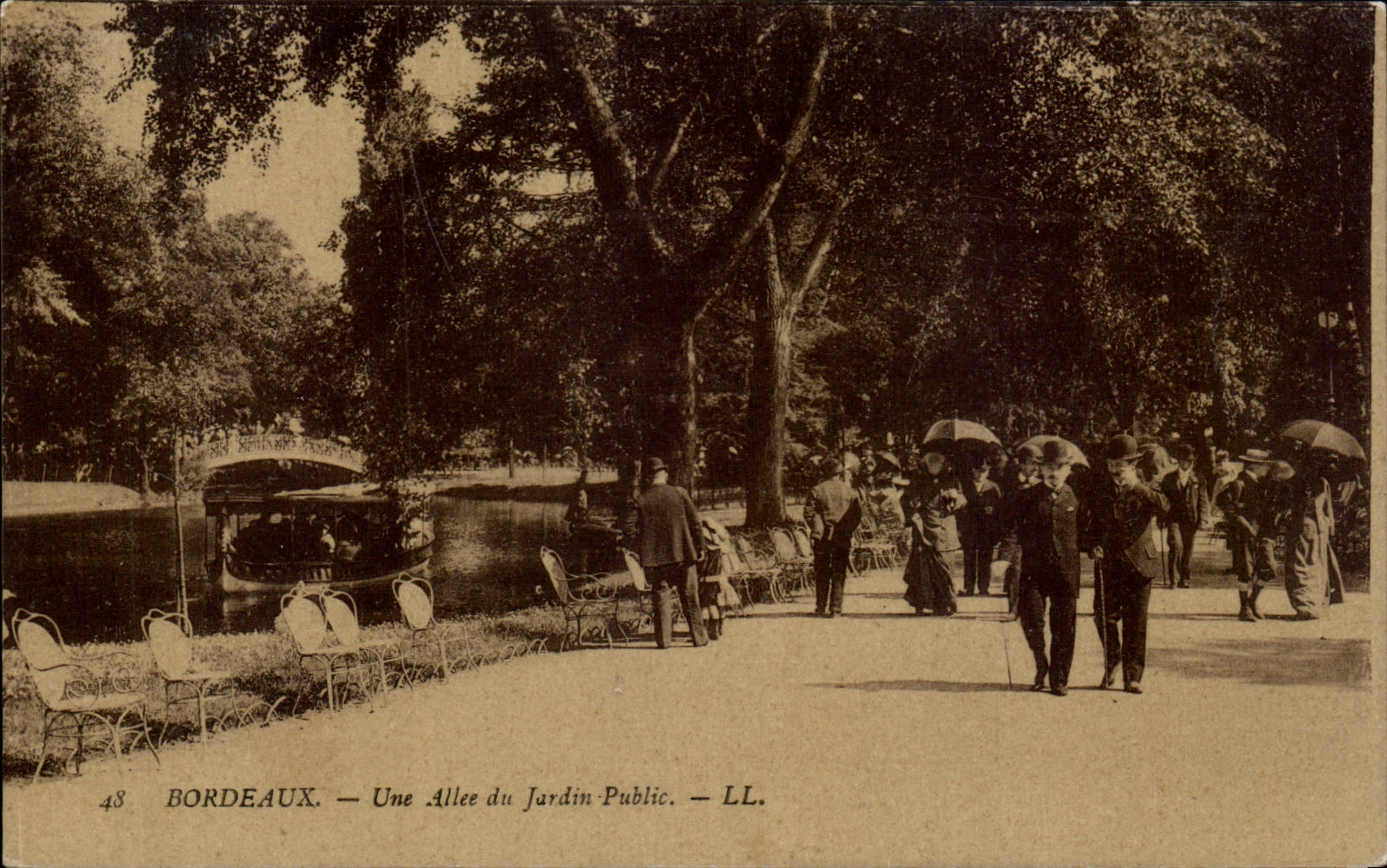 Bordeaux — Une Allée du Jardin Public — LL. n°48