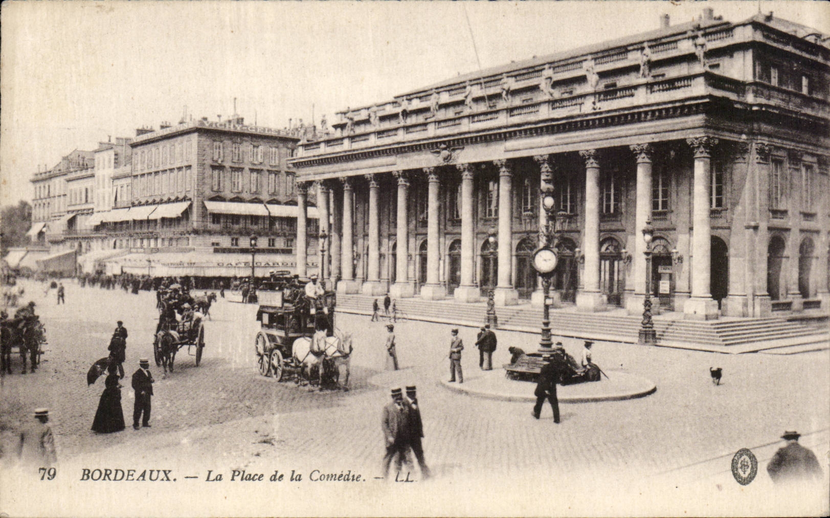 Bordeaux - La Place de la Comedie - CPA 